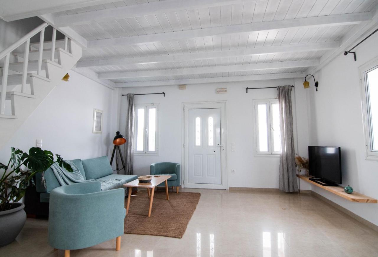 White Wave Villa, 3Min Walk From Beach Kamari  Exterior photo