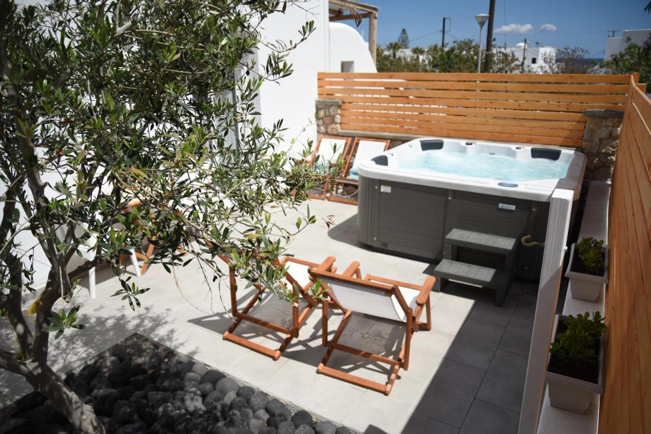 White Wave Villa, 3Min Walk From Beach Kamari  Exterior photo